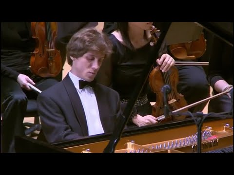 Rafał Blechacz - Chopin Piano Concerto No. 2 in F minor, Op. 21