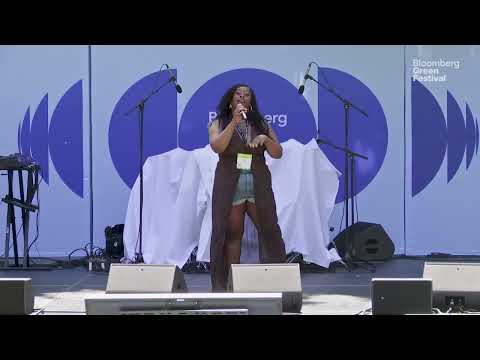 NËSTRÄ, Crissy P and Rosé Prosecco Perform at the Bloomberg Green Festival