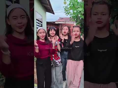 Kasih tau mama 🤭 #kampungkeramatofficial #dance #shorts