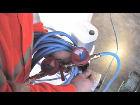 Punktuelle Kurzliner-Sanierung im Gebäude (Kanal-Türpe GmbH)