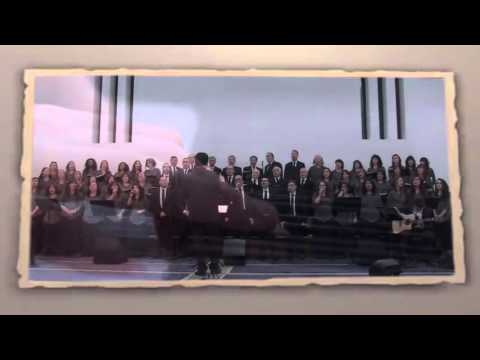 Benedici il Signore o anima mia il coro Sion & Maran Atà insieme cantano.