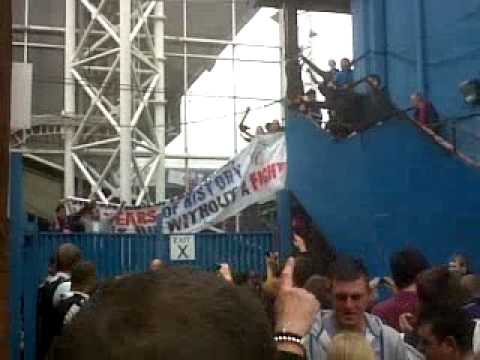 save crystal palace protest