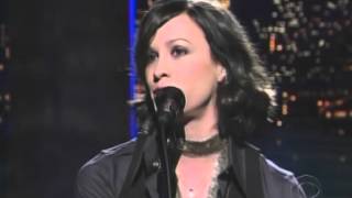 Alanis Morissette - Knees Of My Bees - Letterman Late Show [11-18-2004]