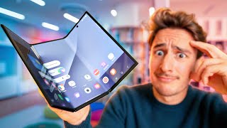 Galaxy Z TriFold - J'ai pris en main le 1er smartphone qui se plie en 3 de Samsung !