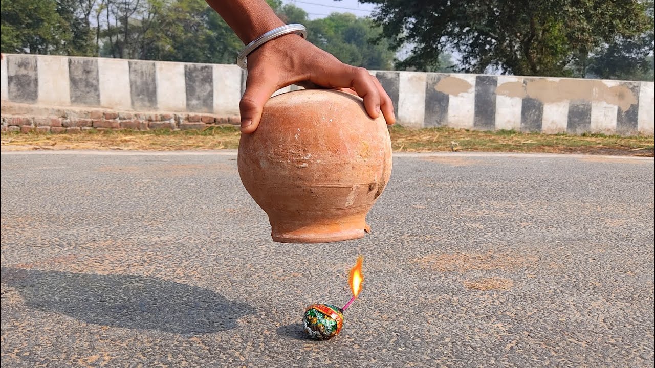 MATKA VS VIP (सुतली बम) | फिर जो हुआ आप खुद ही देख लो | Try Experiment