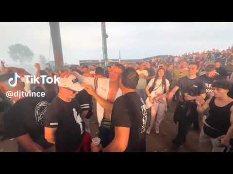 Me and a great old #gabber at the #titaniumfestifal 2025 No.16 #hardcore #hakken #rave #hakkûh 