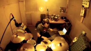 Miki Dee - Hundred Reasons - Broken Hands