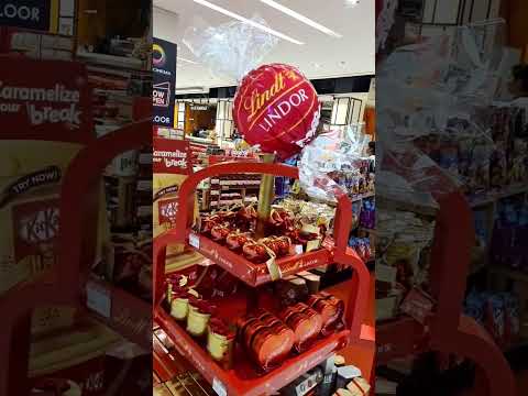 Lindt LINDOR chocolate 🍫 #iramvlogs #trendingshorts #shorts #viral #lindtchocolates #lindt