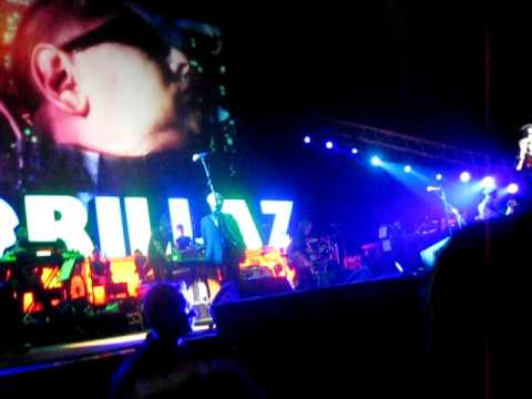 Gorillaz Live 19/12/10 - Dare