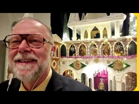 Följ med in i ett av världens största pepparkakshus! | Nyhetsmorgon | TV4 & TV4 Play