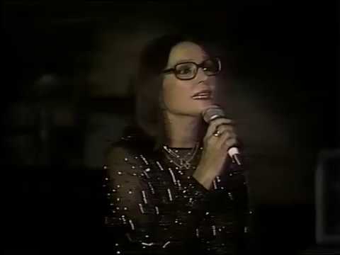 Nana Mouskouri : Ave Maria
