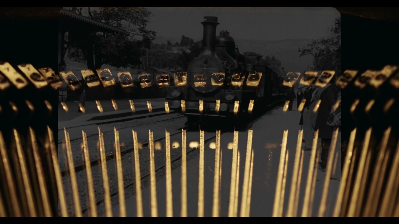 Miniature de la vidéo Trailer The Monkey at the End of The Rainbow du film O Macaco no Fim do Arco-Íris