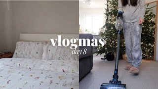 Vlogmas Day 8 | full house reset, productive day & first snow | getting my life together 🤍