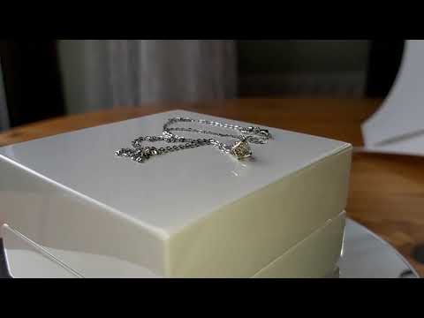 5mm 0.5ct diamond pendant in 18k white gold (chain and setting, both in 18k white gold) Ebay insert