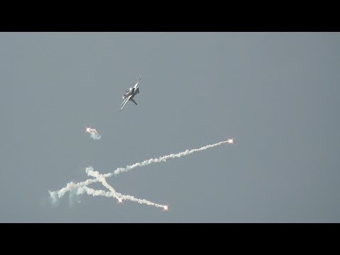 Air Show Radom 2018 — F-16 Tiger Demo Team Training