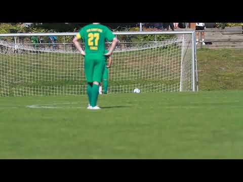 Thomas Bohrmann Heikendorfer SV hält Elfmeter von Kenan Hasicic SVE Comet Kiel