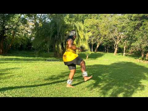 Dancing Exercise to Welcome the Queen of Australia | Powerful Cultural Performance