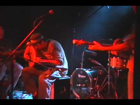 Club d'Elf  perform "Al Kalma" written by Brahim.