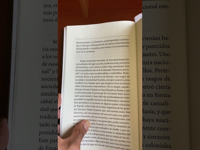 Vídeo relacionado con El escritor y sus fantasmas