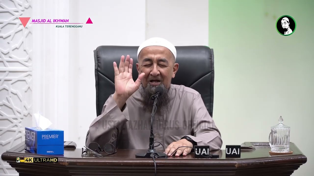 Pakai Baju Ada Tulisan Ketika Solat - Ustaz Azhar Idrus