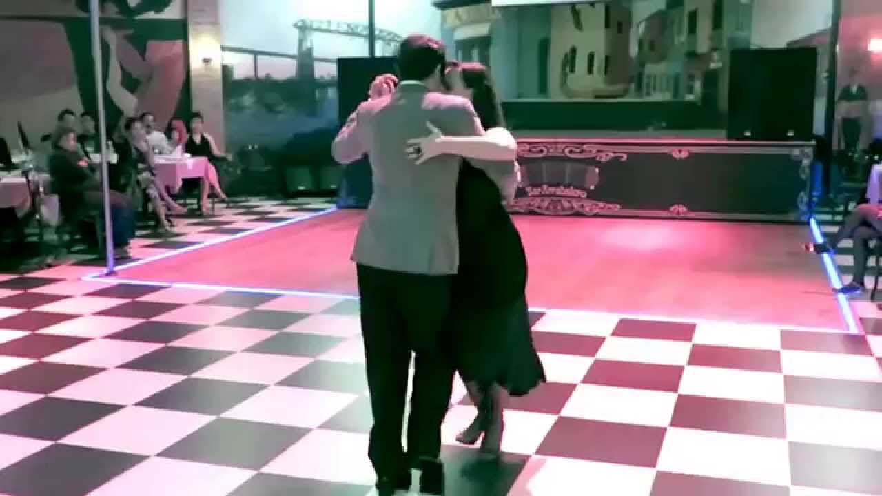 David Palo & Milena Plebs interpretan Cuatro Palabras