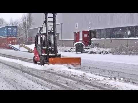 Sneeuwruimapparaat heftruck-sneeuwschuiver verstelbaar schild met rubberschraaplijst