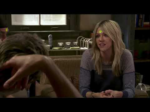 Always Sunny - Where do my feet go?