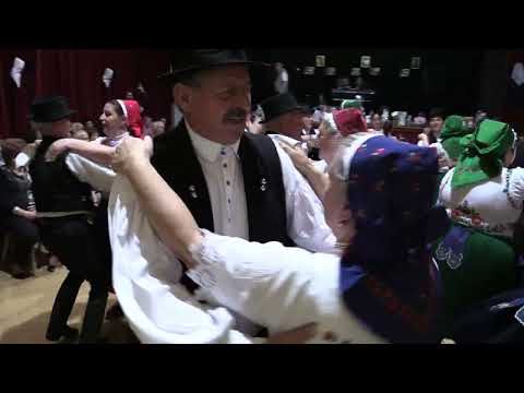 Veresegyházi Hagyományőrző Népi Együttes