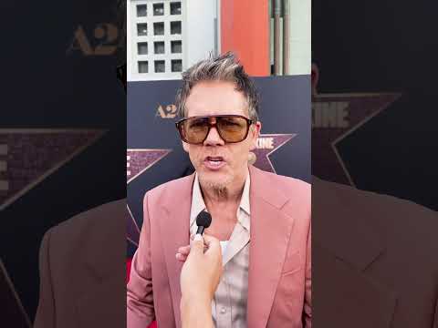 Thumbnail of the video: The cast of MaXXXine at the premiere