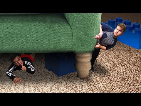 Hide And Seek In A GIANT HOUSE! | Fortnite Video