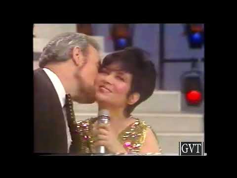 Dúo VIRGINIA LUQUE y ENRIQUE DUMAS "Patio de la morocha" - programa "Grandes valores del tango"