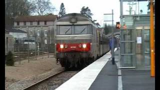 preview picture of video 'BB 67348 ( SNCF ) + Rame RRR  R03 '