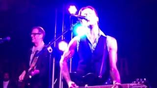 THE SIGHS-- "It's Real (I Can't Let Go)" LIVE.