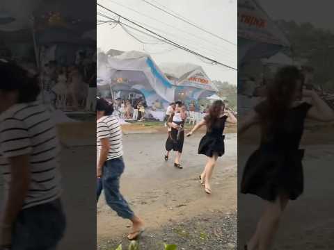 Đám cưới tan thương trong mưa bão lấy đi tài sản , mồ hôi , nước mắt của gia đình #wedding #damcuoi