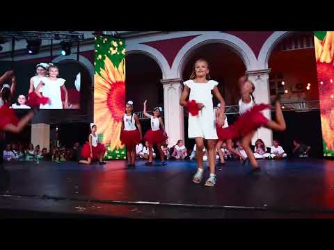 Veronika Munitić - "Dan dan sritan je dan" & Plesni studio "Sirena"