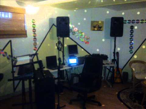 Dj Dzemo H Snimak u Studiu Uzivo za vas Skitnice.wmv