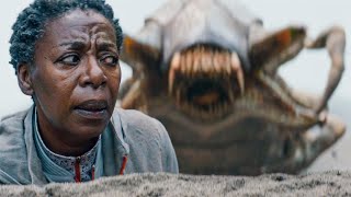 Scientists Land on an Alien Planet For Research Unaware it's Full of Giant Creatures