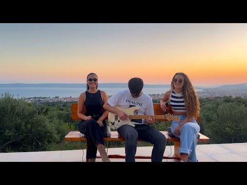 Lorena & Antonia Dora - Igracka / Zenska snaga / Dug (TONIKA | Acoustic Live)