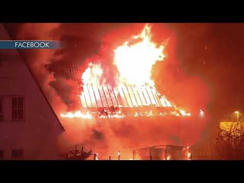 Auderghem : la toiture d'une ancienne station-service part en fumée