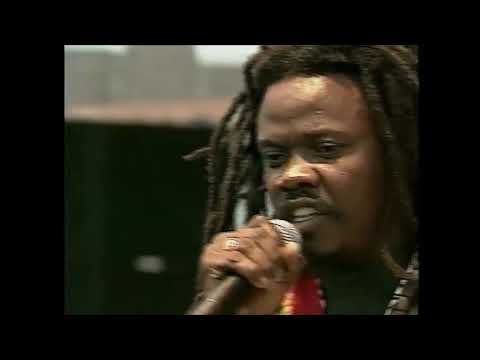 JAMMINS BEACH 2002 LIVE CONCERT..Beenie Man, Buju Banton, Maxi Priest, Luciano