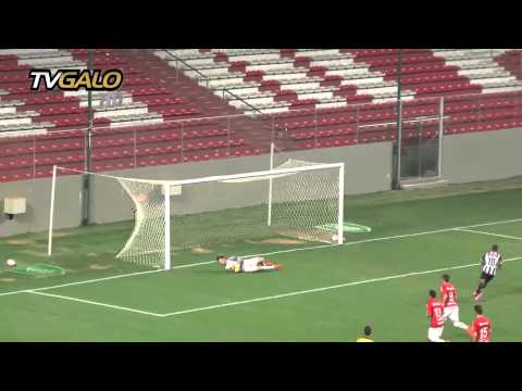 26/08/2014 Atlético vence o Internacional de virada e está na semifinal da Taça BH