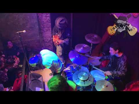 Guns N Roses - Sweet Child Of Mine / Pislick Kedi