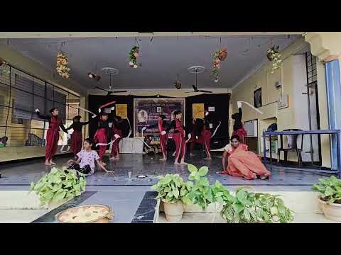 Hettavalu Yaaramma Dance Performance (2) @ BVR E-technoschool (2025-26)