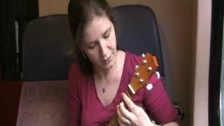 the Dresden Dolls - Lonesome organist rapes page turner ukulele cover [hilarical version]