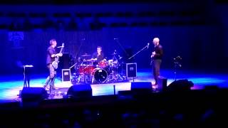 Stick Men ( Hide the Trees ) Centro Cultural Roberto Cantoral