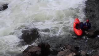 faze tari periculos cu caiacul