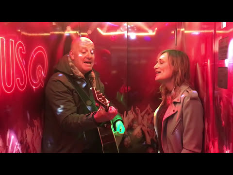 BLØF & Geike Arnaert - Zoutelande (Live en akoestisch bij Qmusic)