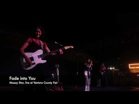 Video: Leora Malka Live Guitar Reel