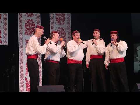 KlapaDooWopella ,  Men's group singing traditional songs with the Dalmatian harmony  MVI 5672