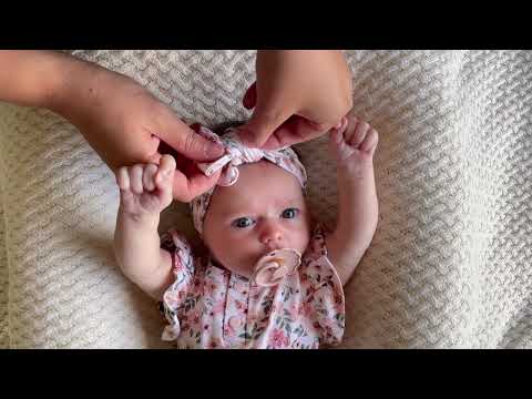 How to tie a Snuggle Hunny topknot!